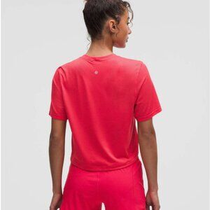 Lululemon NWT Swiftly Cropped Oversized T-Shirt Red Glow Size 10